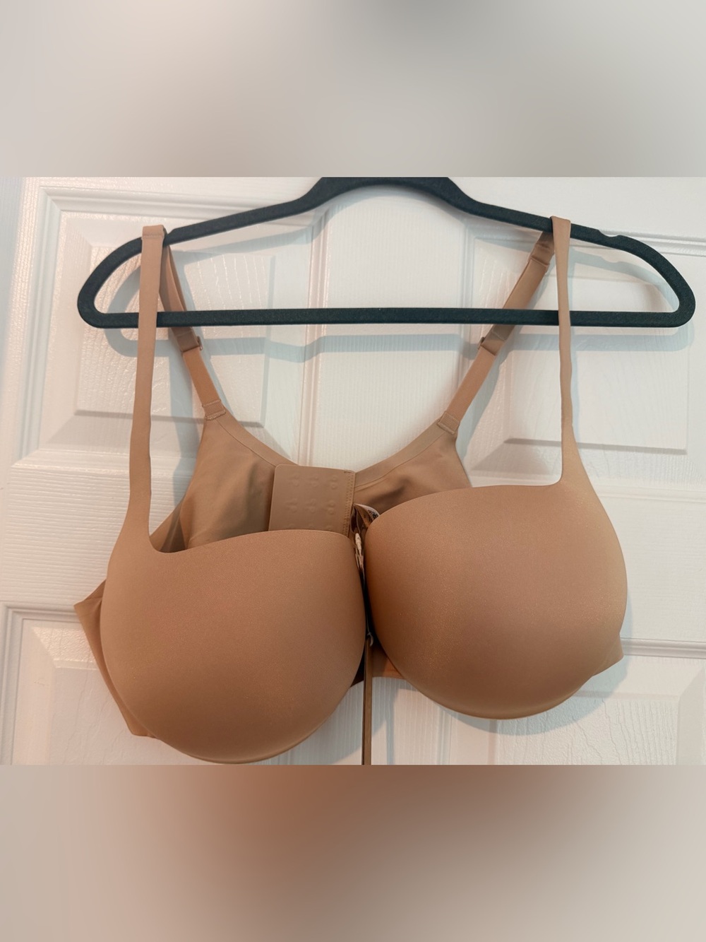SKIMS Strapless Sculpting Bra — Beige NWT 40C
